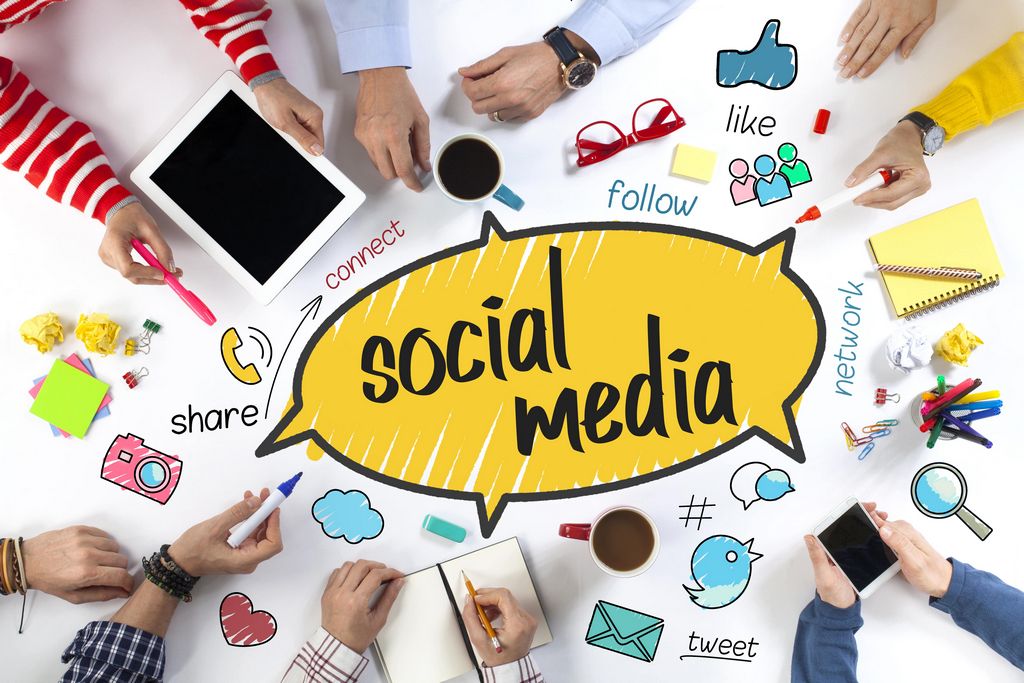 Les 14 meilleurs outils d'analyse des réseaux sociaux pour un reporting plus pertinent en 2025